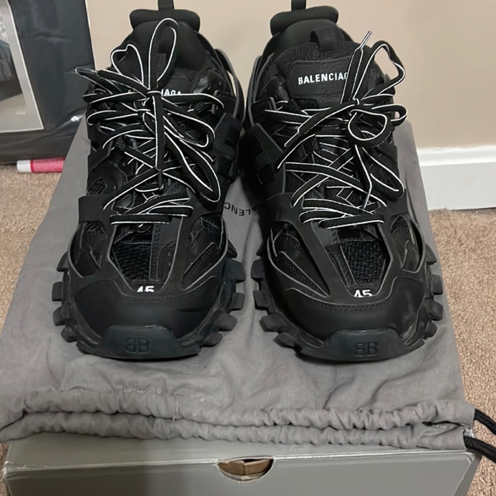 Balenciaga Tracks